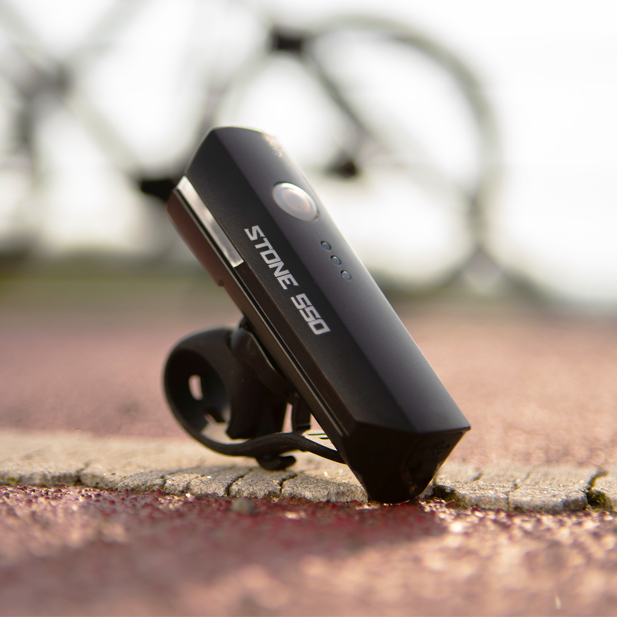 429746.F LYNX Koplamp USB Stone 550