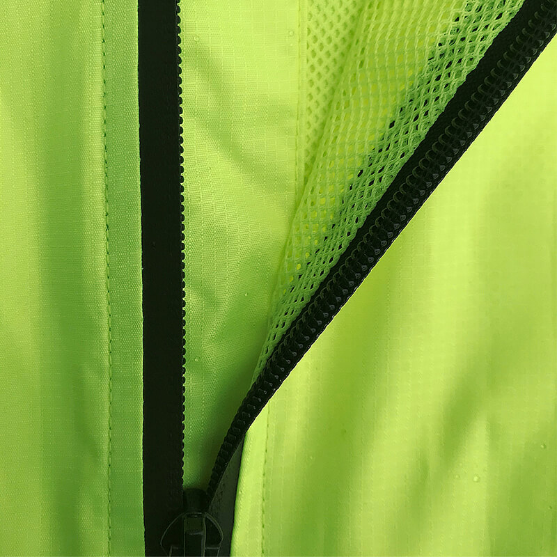 610950.30.L LYNX Sportjack / Regenjack Move maat L 78.5 x 62 x 62 cm